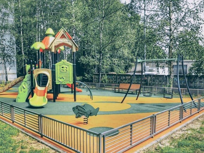 На Шибанкова в Наро-Фоминске появилась детская площадка и завершается ремонт двора
